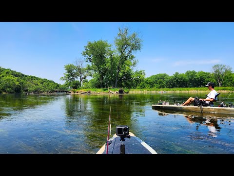 Fox River Kayak Fishing INSANITY!!!