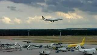 preview picture of video 'Landung am Rhein-Main Airport Frankfurt'