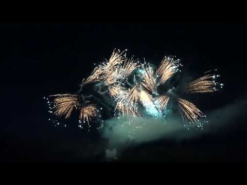 2x 45 sHOT RED STROBE BLUE MINE HORSETAIL TO WHITE STROBE by RIAkeo FIREWORKS