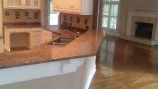 preview picture of video '1330 brow estates Signal Mt TN 37377  kitchen'