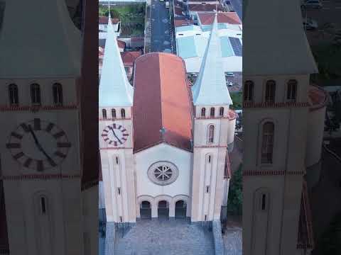 📍Catedral de Guaxupé Nossa senhora das Dores!•#viagem #guaxupé #mg #igrejacatolica #minasgerais🔺️