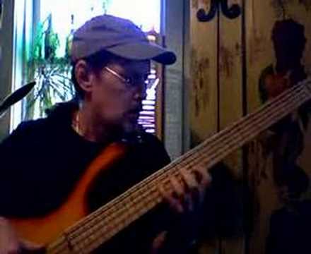 Chico Huff messing around on a Callowhill bass