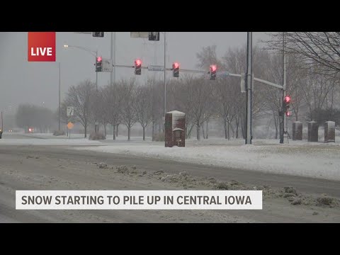TEAM COVERAGE | Snowfall picks up in central Iowa (Jan. 14, 2022)