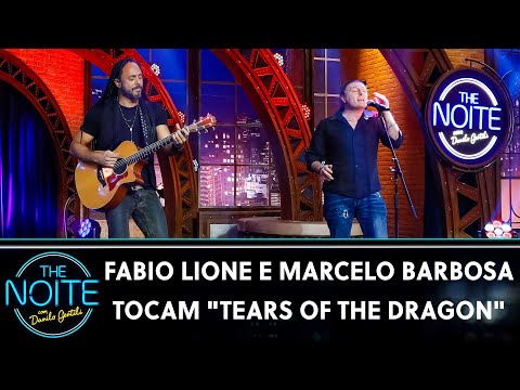Fabio Lione e Marcelo Barbosa tocam "Tears Of The Dragon" | The Noite (10/12/21)
