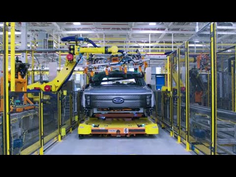 , title : '2022 Ford F-150 Lightning 4x4 PRODUCTION & TEST (CAR FACTORY)'