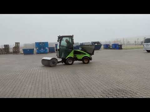 Video: Egholm City Ranger 2200 med kost og saltspreder 1