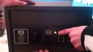 Unboxing Video of Bunker Hill Safes Electronic Digital Safe