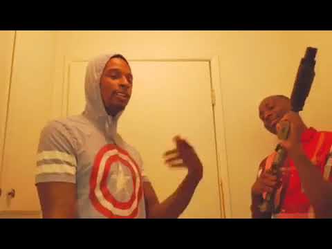 SirTae (one up top) ft. Flyboylee