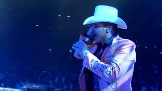 Los Invasores de Nuevo León / 30 Aniversario / Laurita Garza ( Video Oficial )