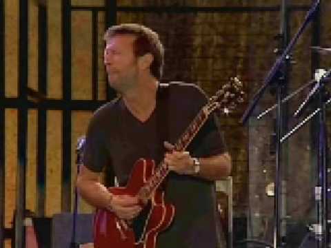 Eric Clapton - I'm tore down [Live in Hyde Park 1996]