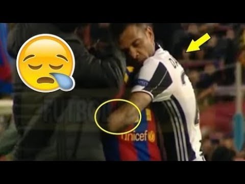 ►If you hate Dani Alves Watch this video (Reaction Juventus vs FC BARCELONA)