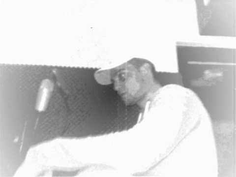 DJ Bahoow ft. frukO - Seviyordum Seni