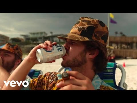 Noah Hicks - Breaking Up & Getting Drunk (Official Video)