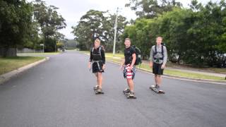 preview picture of video 'American longboarders kick, push along coast'