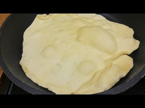 Nur Mehl, Öl und Wasser und ein einfaches und schnelles Abendessen sind in wenigen Minuten fertig