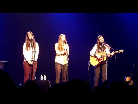 The Staves - Icarus (The Ryman, Nashville 1-12-2012)