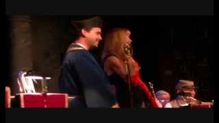 "I May Be Wrong, But I Think You're Wonderful" - Singapore Slingers & Laura Ainsworth