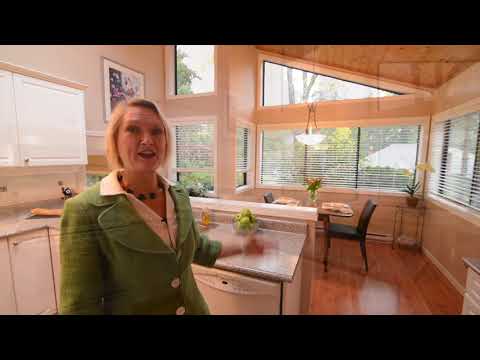 Victoria, BC 7 Bedroom Home in Broadmead