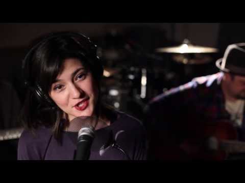 "Nobody Knows You When You're Down and Out" (Live) - Sara Niemietz, Snuffy Walden & Marty Schwartz