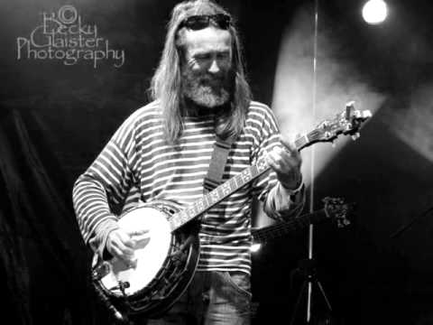 Dave Hum - The Huckleberries - Castle Carey