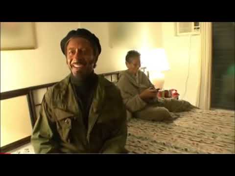 Robert Downey Jr. Blackface in Tropic Thunder Okay or offensive #funnyshort #comedyshorts