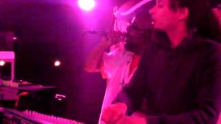 ACKBOO LIVE Ft. ZION I @ TOULOUSE /PENICHE CRI DE LA MOUETTE (01/2013)