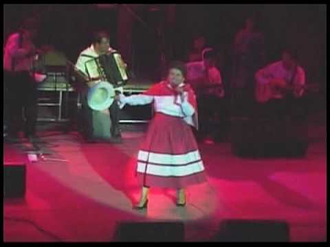 MARTINA PORTOCARRERO / MAIZ