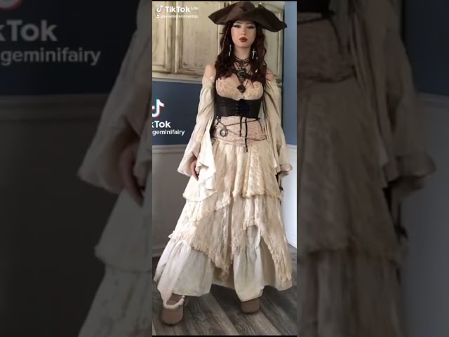 Vídeo relacionado con MINGJAY Accesorios para Disfraces de Piratas,Juego de Accesorios,Accesorios Pirata Mujer,Traje De Pirata,Bufanda de Cabeza Piratas,Disfraz Piratae Mujer,Para Carnaval,Mardi Gras,Fiesta Temática