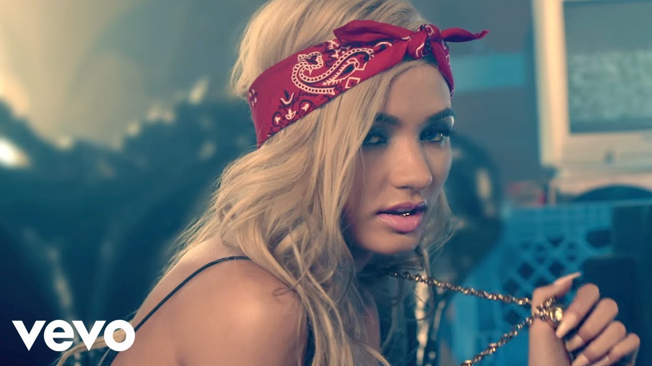 Pia Mia — Mr. President