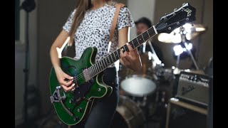 Video thumbnail for Starfire I DC in Emerald Green by Guild Guitars