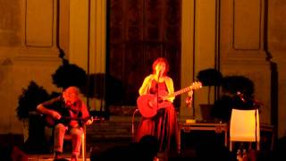 Cathryn Craig and Brian Willoughby in Alice's song (Acoustic Franciacorta 2011)