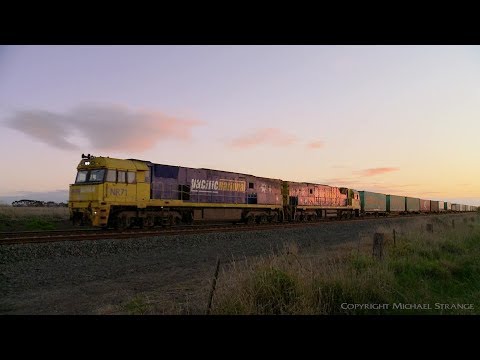 4PM4 Steel Wagons & Containers - PoathTV Australian Trains & Railways
