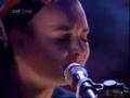 Sinead O'Connor - Dark Am I Yet Lovely (live)