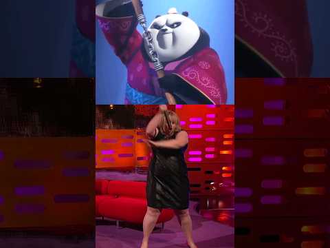 😀Rebel Wilson vs. Panda: Nunchuck Skills!