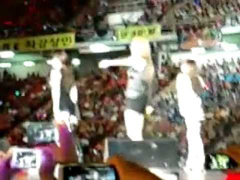 [Fancam] 120407 Miss A-Tell me at KMW in Bangkok