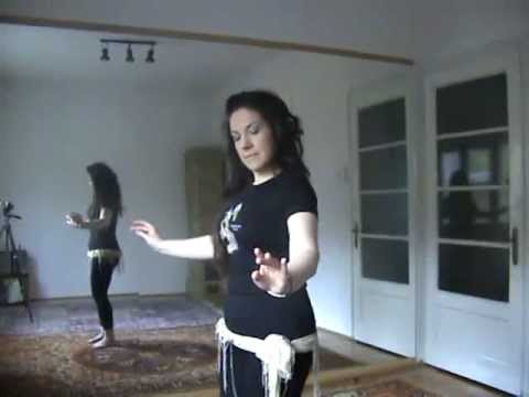 Tehnika orijentalnog plesa / Osnovni pokreti / Kontrakcije: objasnjenje i varijacije