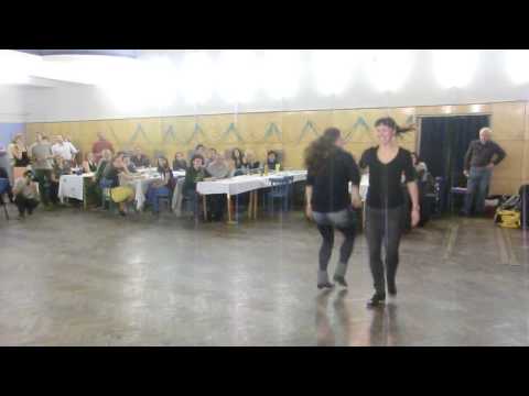 Irský večer ve Valašském Meziříčí 2013: Tereza a Markéta Bernardovy - Sean-nós Brush Dance