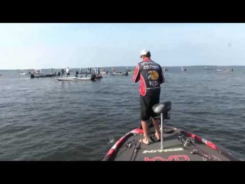 KVD reels in a monster 9+ pound bass - day 3 Toledo Bend