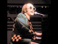 Elton John - Chameleon Live 1975 Wembley