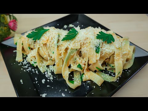 The easiest Roasted Garlic Pasta that you won't get enough of!