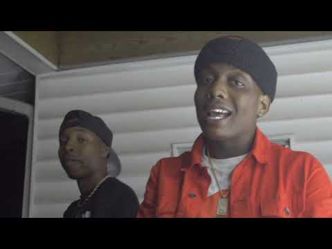 E Cartier-In Between (ft. TLE Cinco)