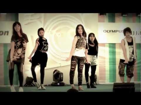 "Athena" cover f(x) @ งาน "Photo Hut Talent Contest"