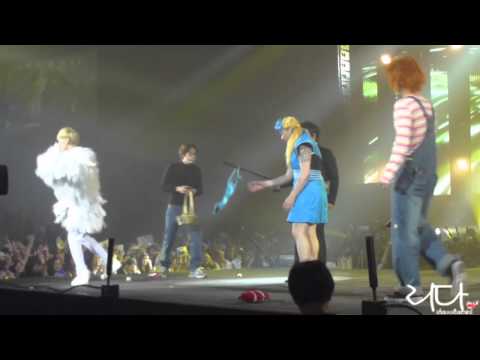 [HD FANCAM] 120406 Pajama Party - Super Show 4 Paris