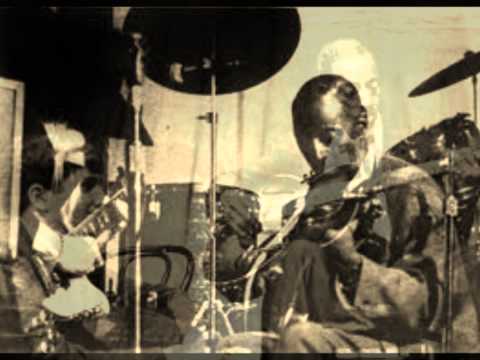 Mississippi Fred McDowell-You Got To Move (England during the mid '60s)