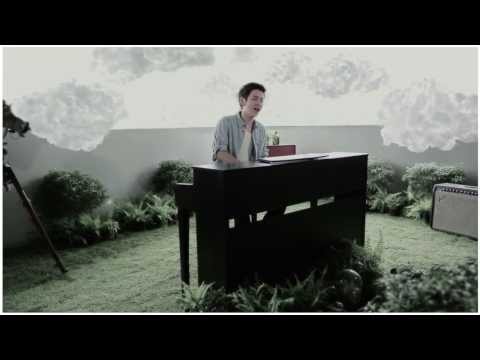 โลกที่มีเธอ - โต๋ ศักดิ์สิทธิ์ [Official Music Video]