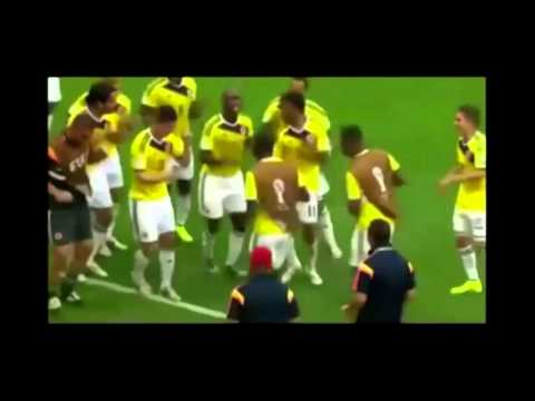 SELECCION DE COLOMBIA BAILANDO EL RAS TAS TAS