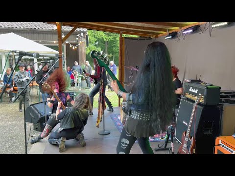 CLUBHAUS 06 - BLACK ROSIE 4k