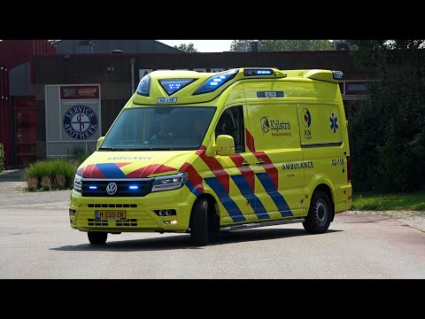 [Luchthoorn] Showtje, Otaris CR Ambulance 02-118 Dokkum vanaf de post
