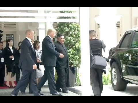 Trump shows Kim the inside of "The Beast" his presidential limo