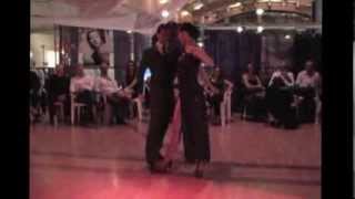 preview picture of video 'Gabriel Ponce y Analia Morales 2/3 - Milonga de Tango Rodolfo'